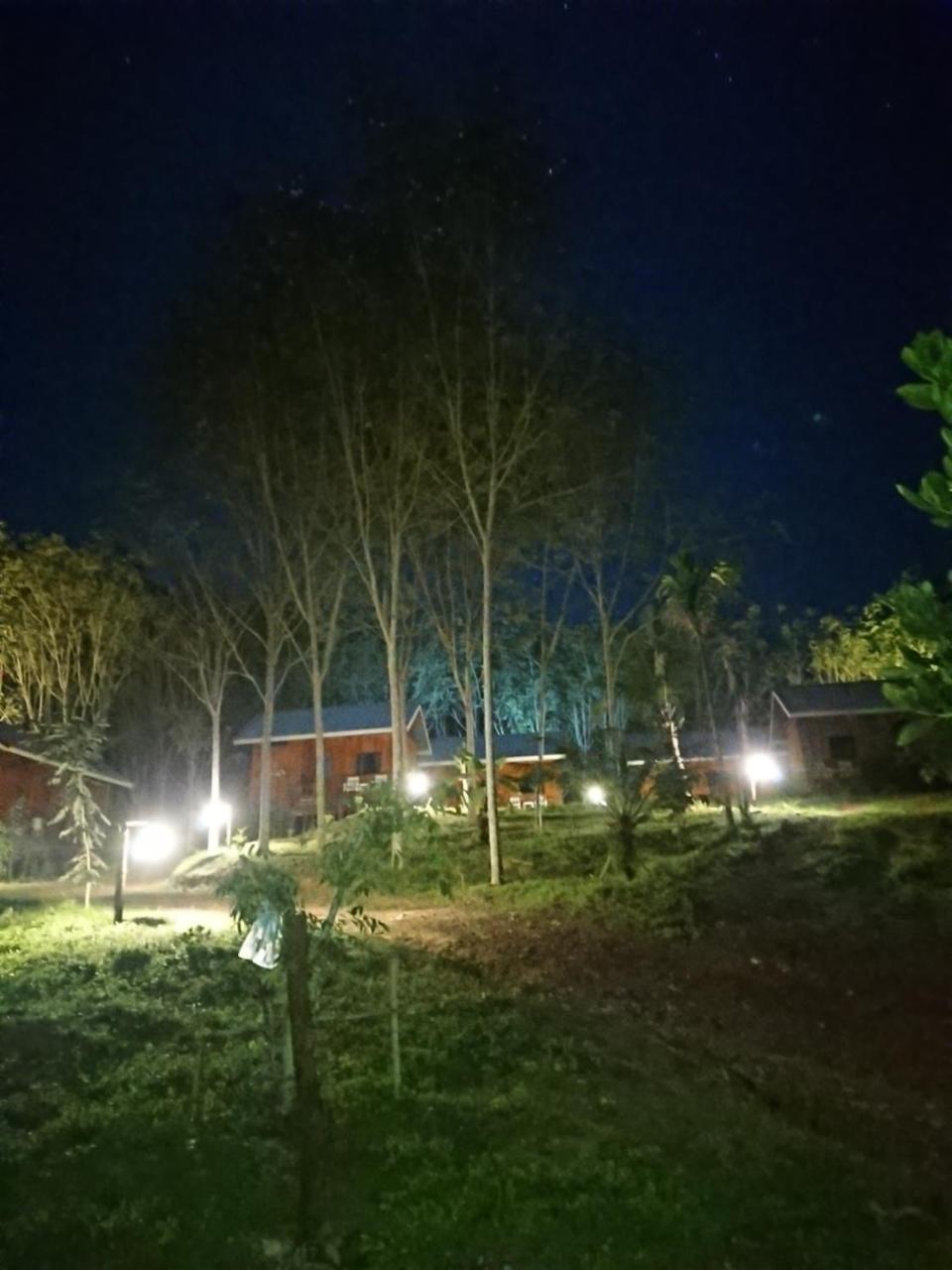 Lanta Para Hut Ko Lanta Buitenkant foto